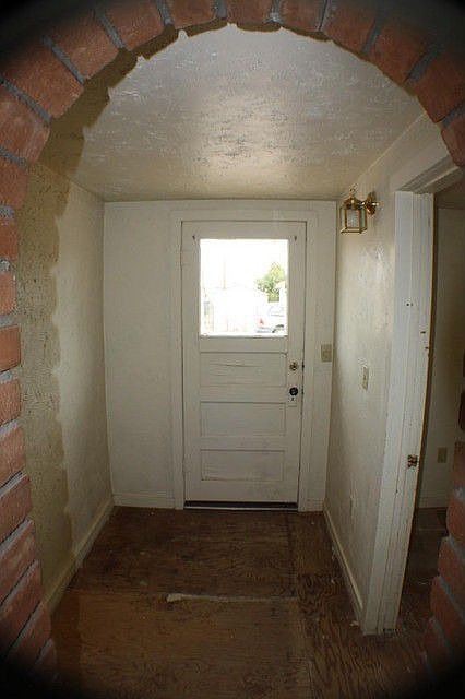 2nd image of 275 E Aguilar St