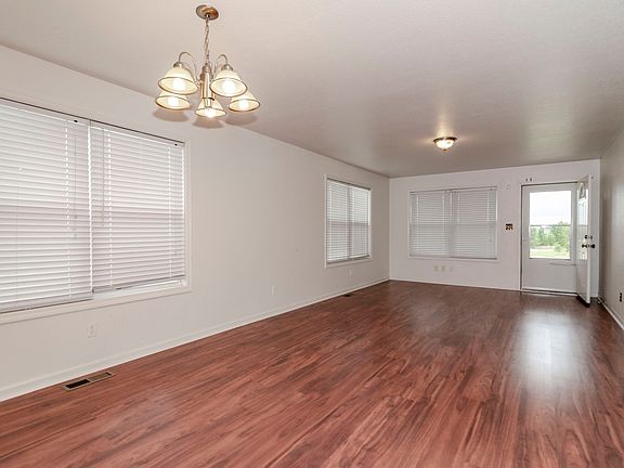 5th image of 2004 Tanager Ct