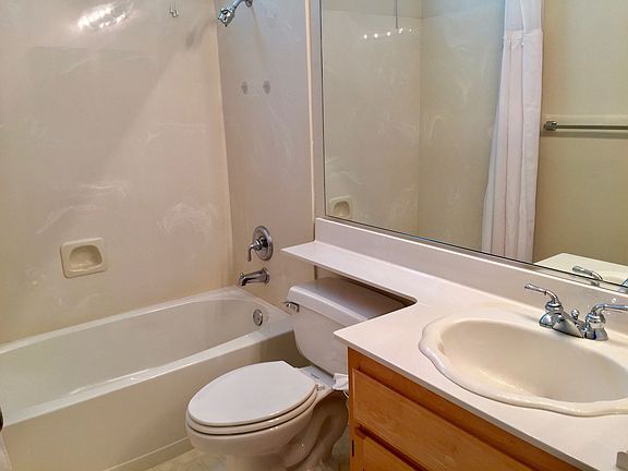 5th image of 1832 Crispin Dr