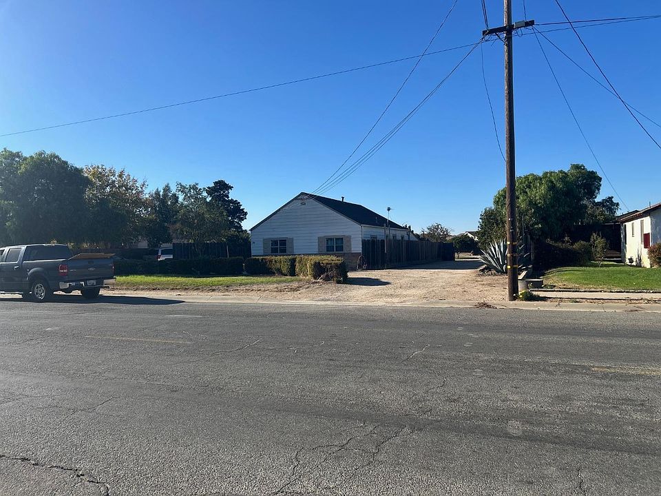 1st image of 334 Oak Ave