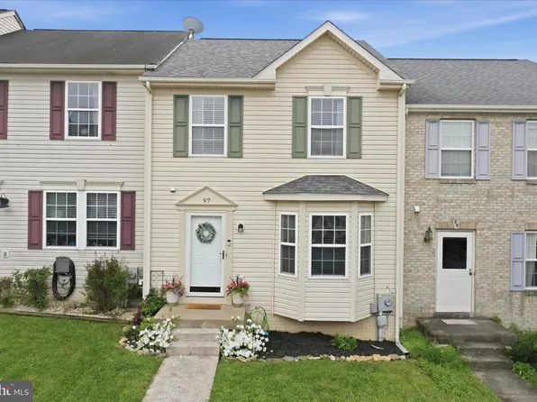 97 Quince Tree Dr, Martinsburg, WV 25403