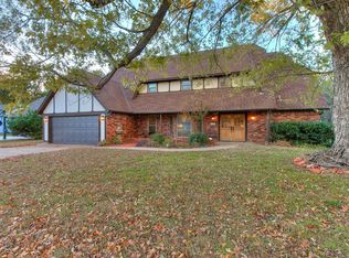 2129 Brookview Ln, Edmond, OK 73034