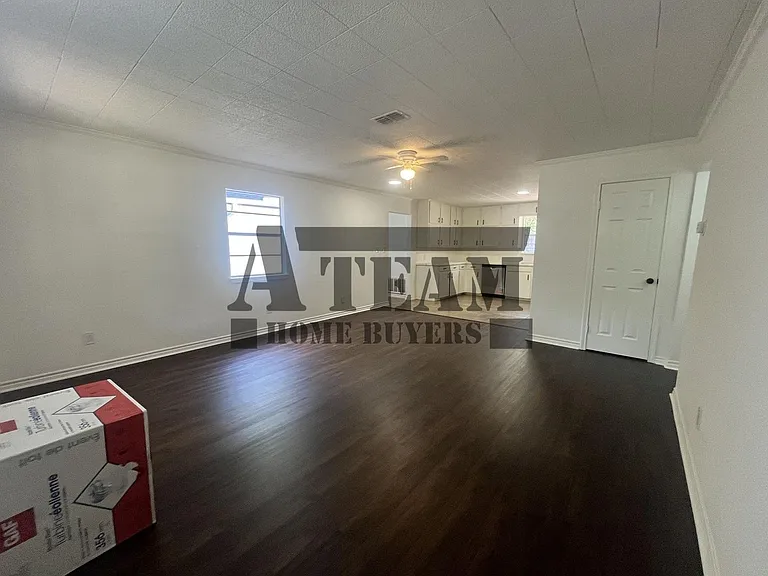119 Golden Oaks Dr — Photo 3