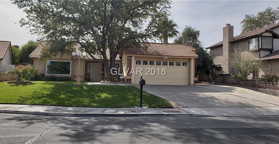 1st image of 320 Simon Bolivar Dr