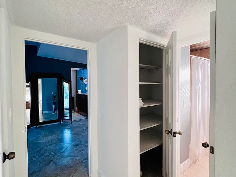 610 Ventura Ave — Photo 20