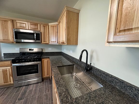 4th image of 1330 Chippewa Dr