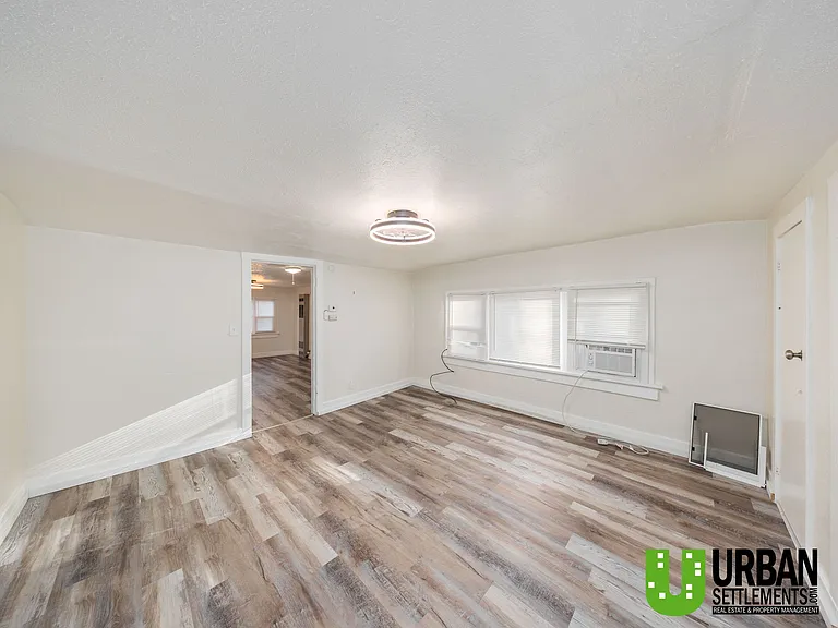 370 E 8th Ave #C — Photo 12