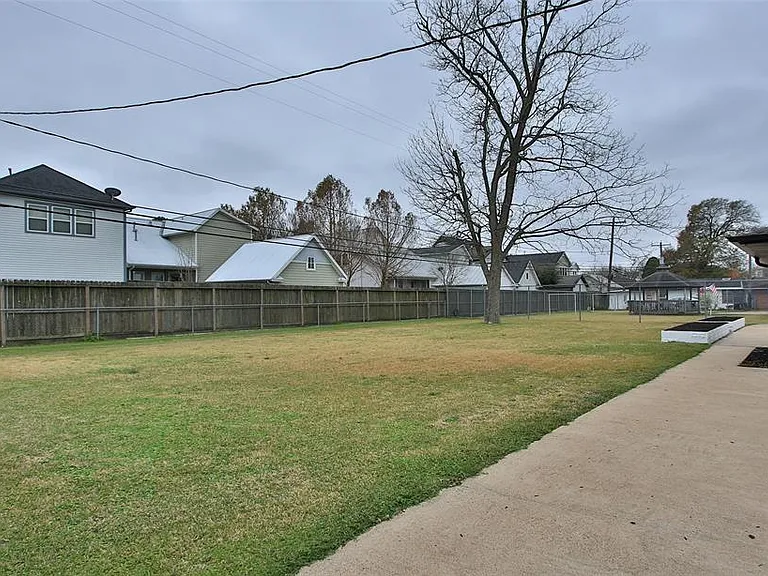 8741 Blankenship Dr — Photo 25