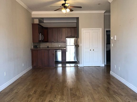 2nd image of 916 Manhattan Ave APT 4F