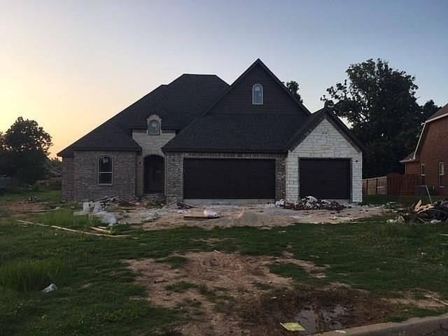 2nd image of 6119 W Valley Forge Dr