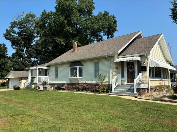 700 N Lodge St, Shelbyville, IL 62565