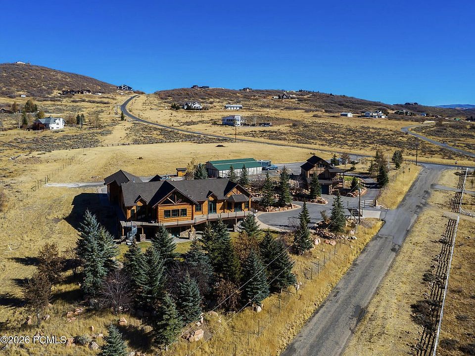 1st image of 715 Aspen Ln