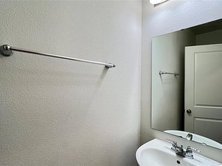 1340 Mirabella Cir — Photo 7