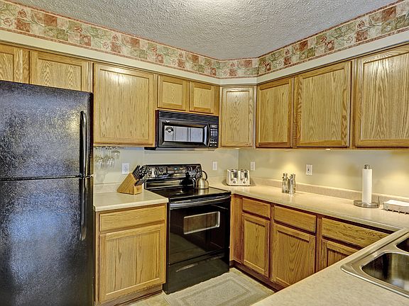 4th image of 8117 Aspen Green Ln