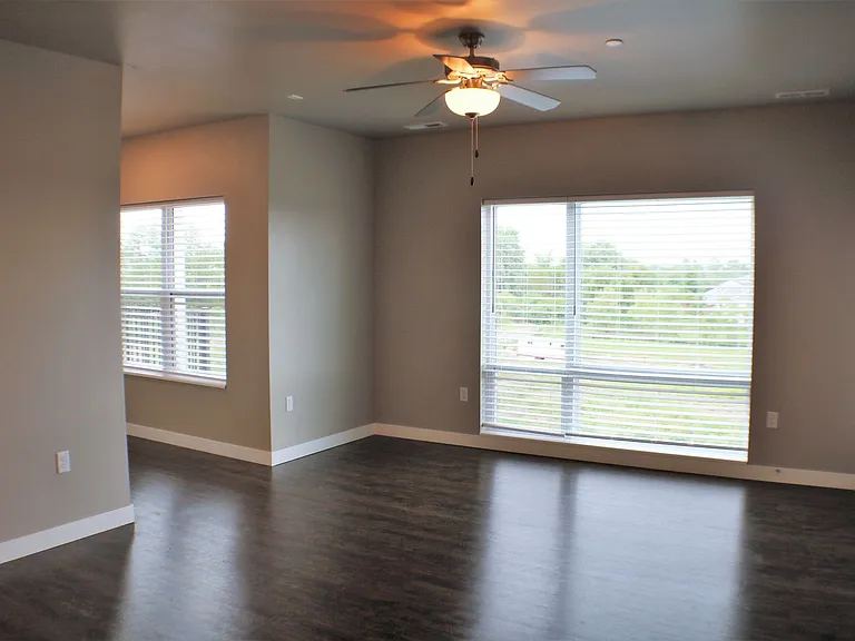 Creekside South — Photo 33