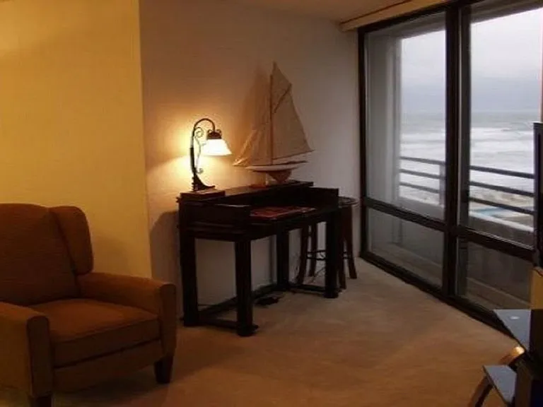 3013 Atlantic Ave #3 — Photo 9