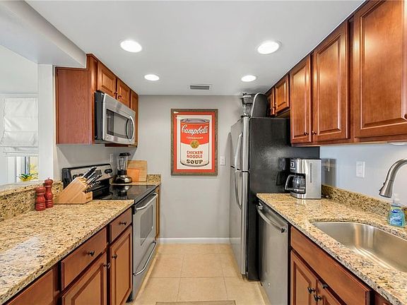 4th image of 244 Sandcastles Ct
