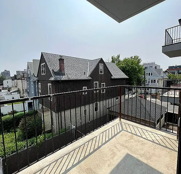 3408 Farragut Rd #3D — Photo 2