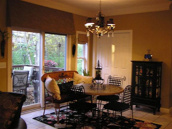 5th image of 565 N Kelseys Way