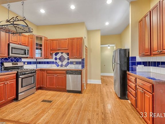 4th image of 4613 N Malden St APT 1