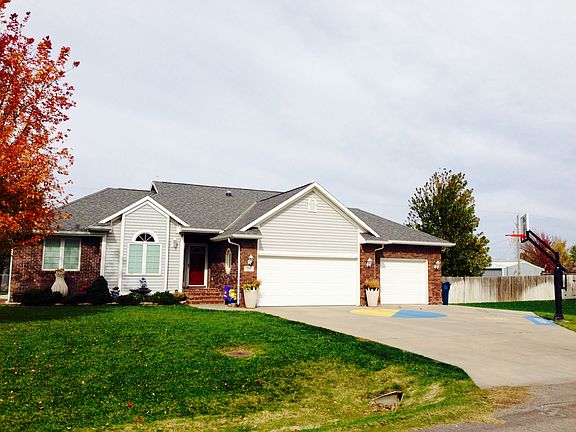 3rd image of 224 E 36th Ave