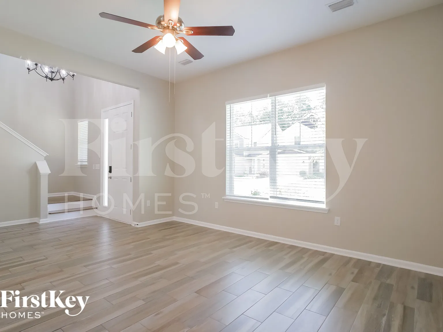 4 bed, 3.5 bath, 2229 sqft, $2,335 — Photo 2