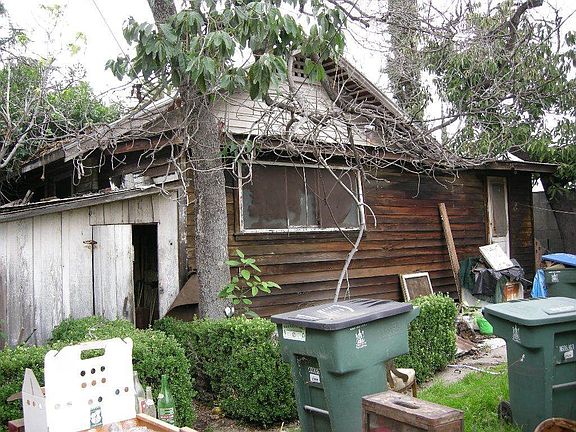Back of 2BD, 1BA house