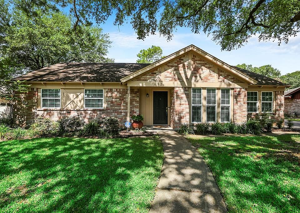 1st image of 2507 Anniston Dr