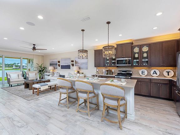 3rd image of 4786 Avila Lakes Dr