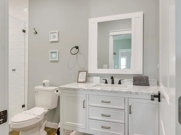 1049 Sunset Cir W — Photo 15