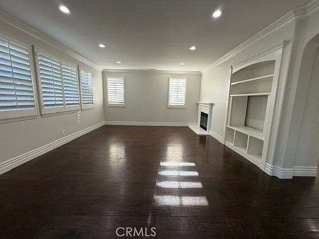 5 bed, 3464 sqft, $7,500 — Photo 3