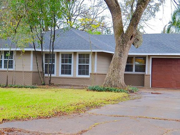 2nd image of 9637 Pine Lake Dr