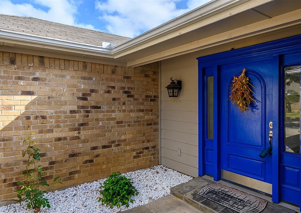 1st image of 2707 Glenwood Ct