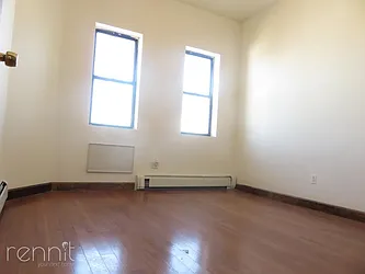 Rented by Rennit Inc.