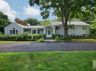 62 W Hills Rd, New Canaan, CT 06840