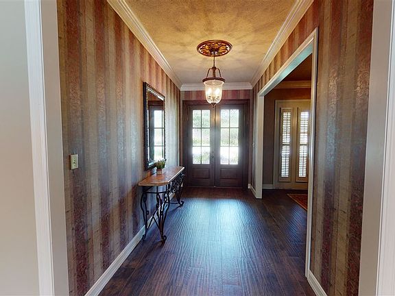2nd image of 3 Park Ln