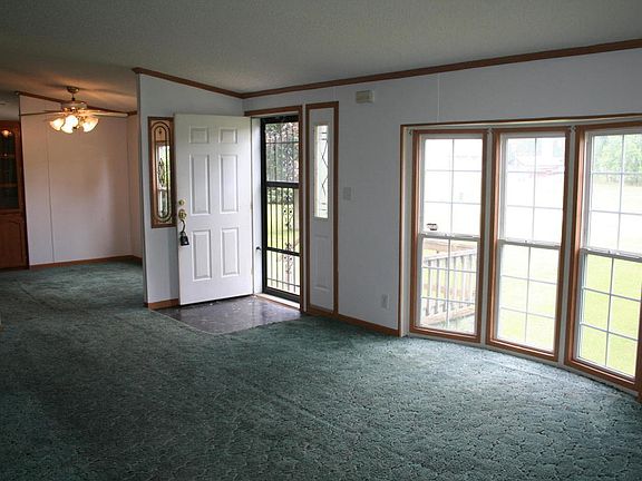 5th image of 420 Bowie St
