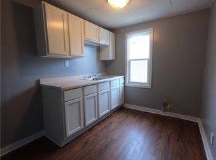 107 1/2 2nd St, West Des Moines, IA 50265