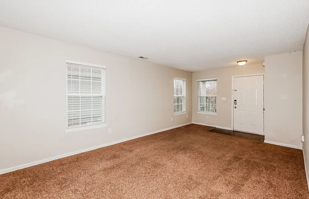 3 bed, 2.5 bath, 1704 sqft, $2,620 — Photo 4