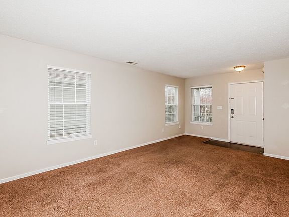 4th image of 15469 Fawn Meadow Dr