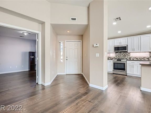 4th image of 1171 Evening Canyon Ave