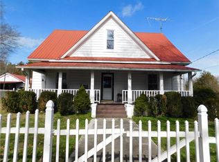 38 Findley Rd, Rydal, GA 30171