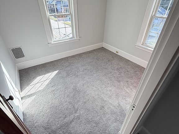 3rd image of 81 High St #2