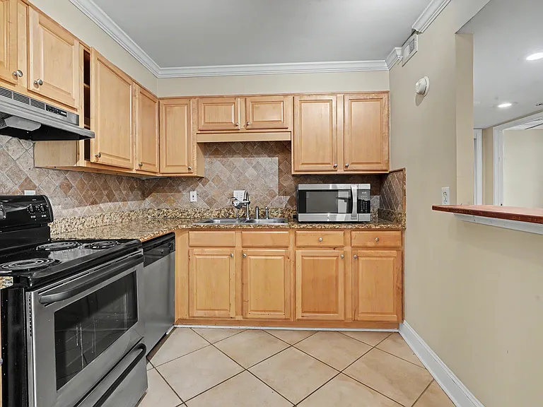 1131 Stringers Ridge Rd #15C — Photo 4