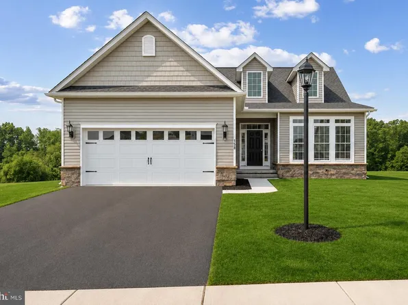 10 Chickadee Ct #C3, Gettysburg, PA 17325