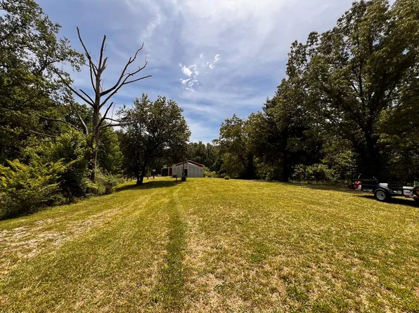 922 W Thomas Allen Rd, Cookeville, TN 38501