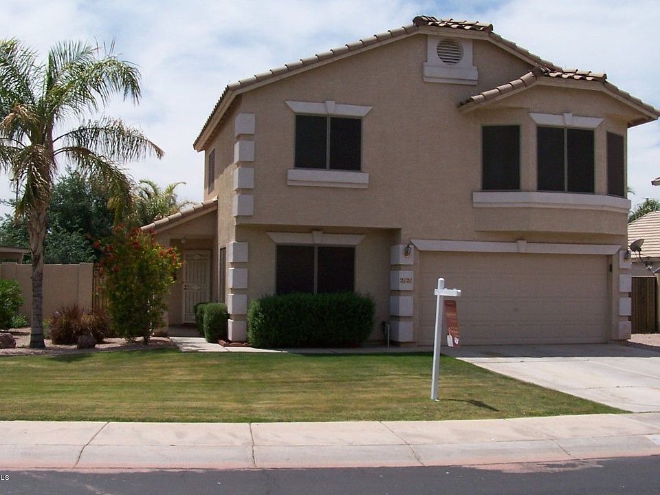 1st image of 2121 E Palomino Dr