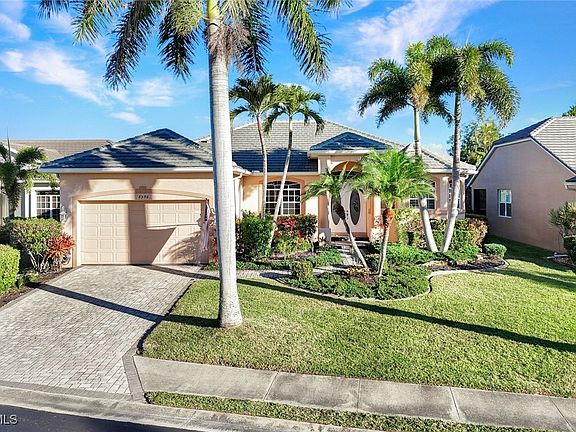 3rd image of 8596 Southwind Bay Cir