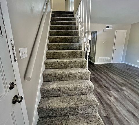 4th image of 3247 Warringwood Dr