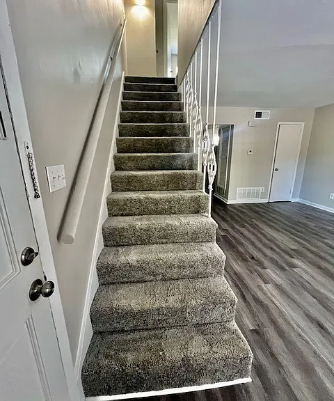 3247 Warringwood Dr — Photo 4